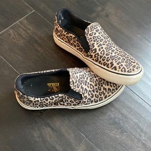 Leopard Vans 😍